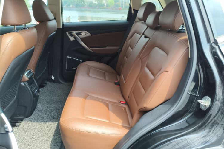 Used Geely Auto Emgrand X7 Sport 2016 1.8TD Automatic ZhiZun Version Interior 4