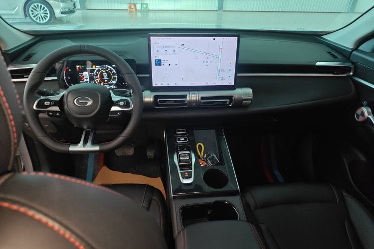 Used GAC Trumpchi EMKOO 2022 1.5T Supernova Pro Edition Center Console