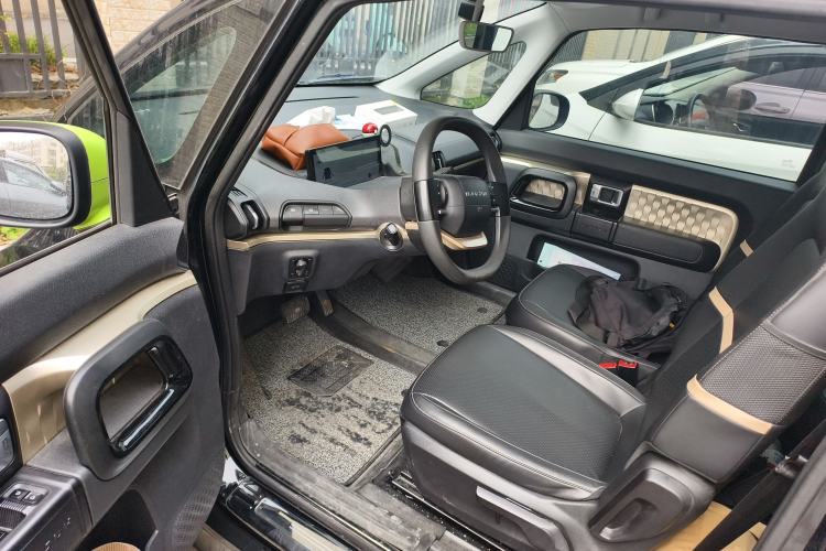 Used Baojun KiWi EV 2021 Artist Model Ternary Lithium Driver Seat