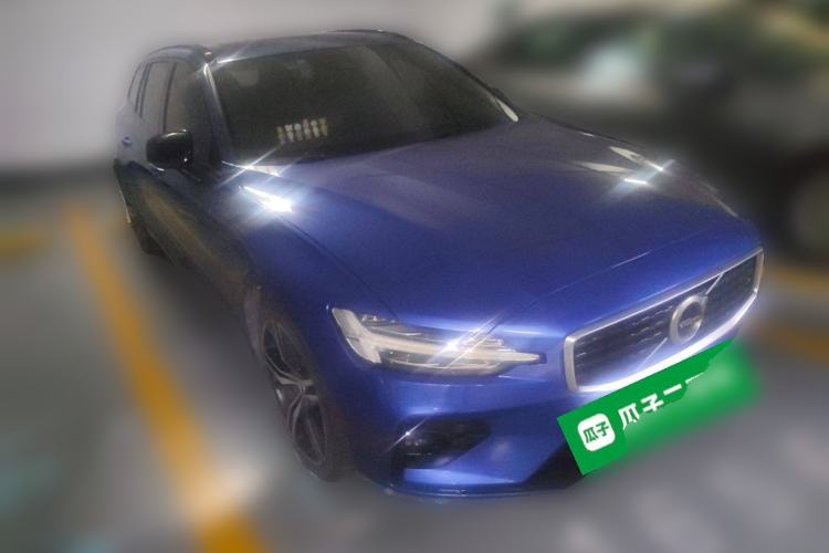 Used Volvo V60 2020 T5 Zhiya Sport Edition Front Right 45 Deg