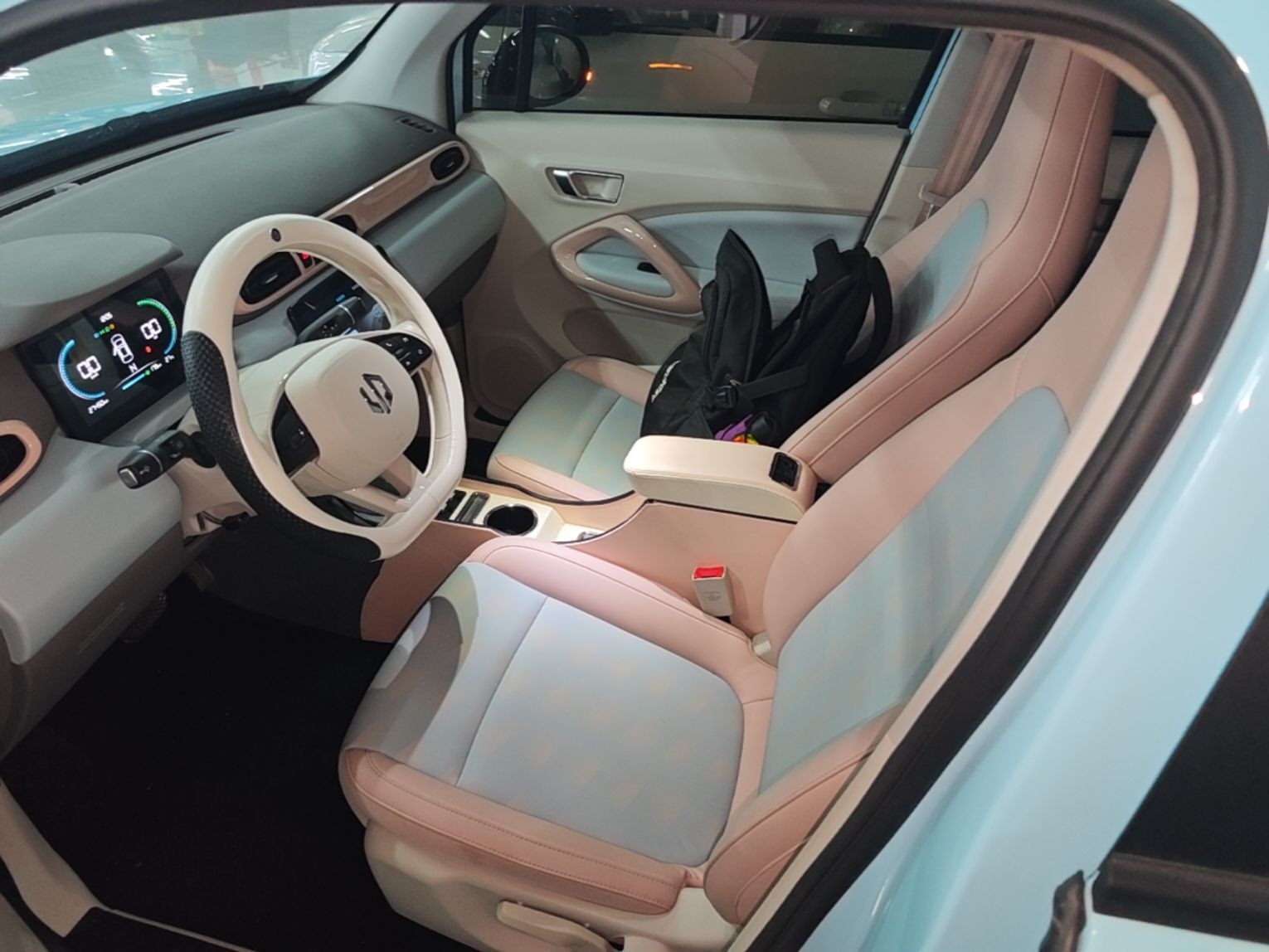 Vordere Reihe im Auto