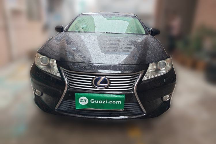 Used Lexus ES 2013 300h Elite Edition