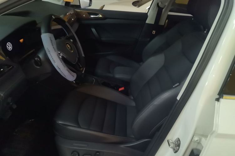 Used Volkswagen Tharu 2022 280TSI Two-Wheel-Drive Luxury Edition Left Front Seat