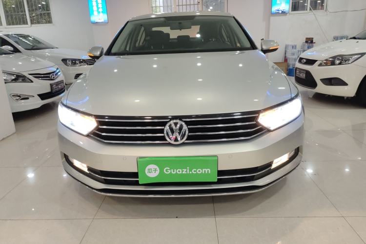 Used Volkswagen Magotan 2018 330TSI DSG Advanced Model Front