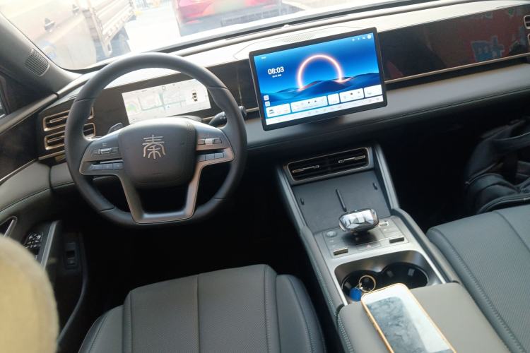 Used BYD Qin L 2025 DM-i Smart Drive 80KM Leading Model