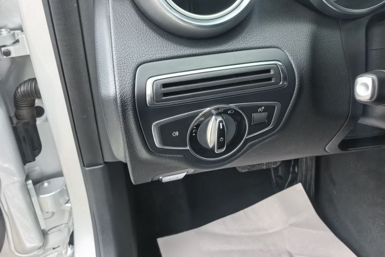 Used Mercedes-Benz C-Class 2015 C 200 station wagon