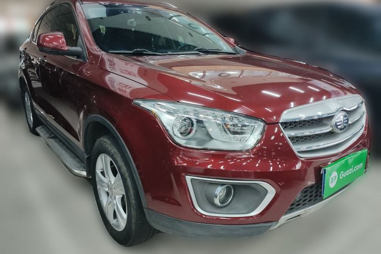 Used Bestune X80 2015 2.0L Automatic Comfort Anniversary Edition Front Right 45 Deg