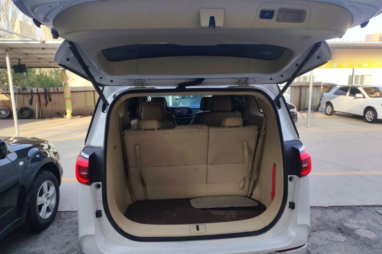 Used Buick GL8 2023 ES Lu Zun Deluxe Model
