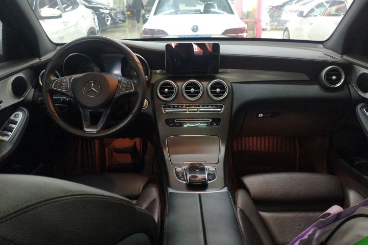 Used Mercedes-Benz GLC 2018 GLC 200 4MATIC Center Console