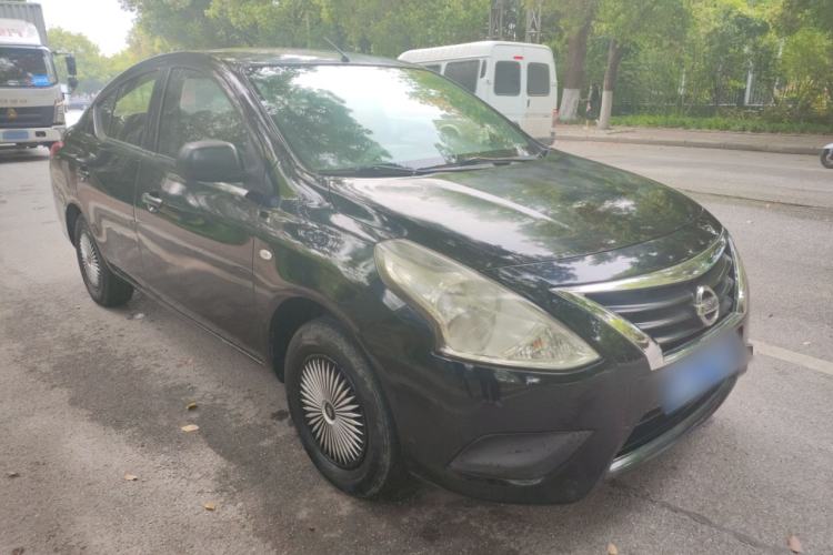 Used Nissan Sunny 2015 1.5XE Manual Comfort Edition Front Right 45 Deg