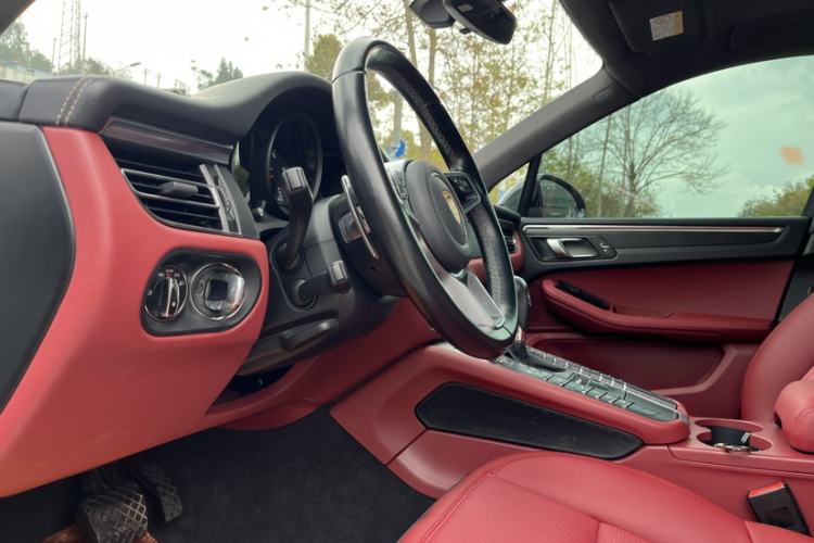 Used Porsche Macan 2021 Macan 2.0T