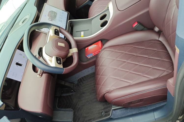 Used Avatr 11 2025 Year Updated Max Extended-Range Version Left Front Seat