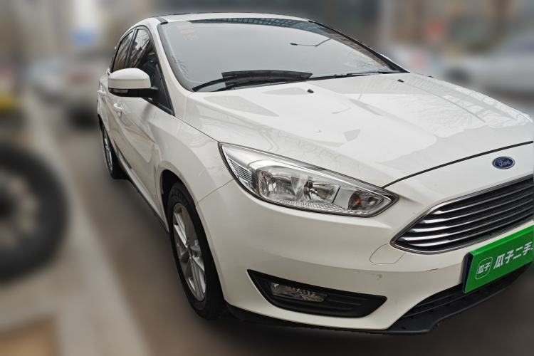 Used Ford Focus 2018 Sedan Classic 1.6L Automatic Trendy SmartDrive Edition
