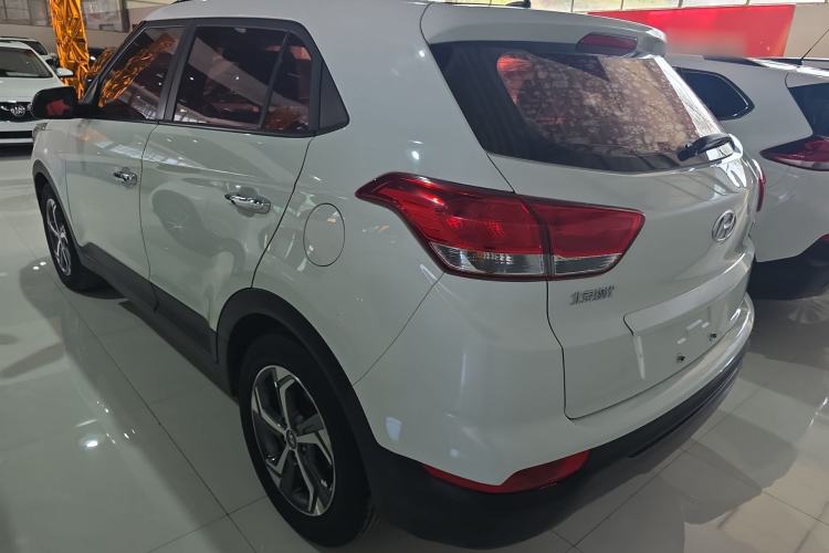 Used Hyundai ix25 2017 1.6L Automatic Smart Version Rear Left 45 Deg