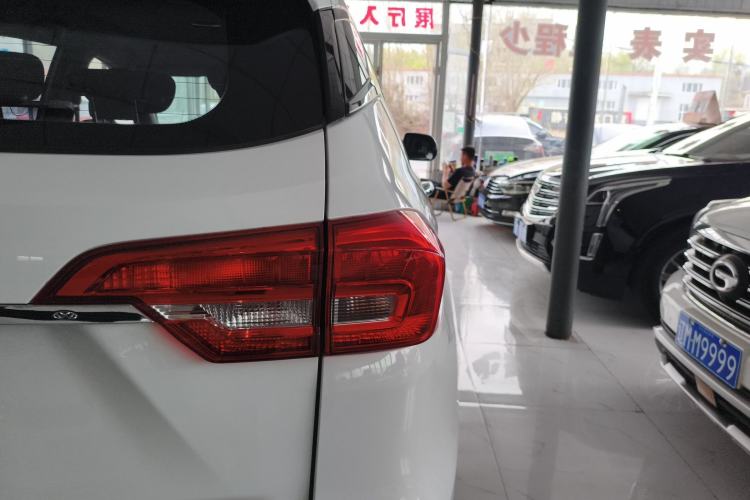 Used Haval M6 2019 1.5T Manual Two-Wheel Drive Urban Version China VI Standard

