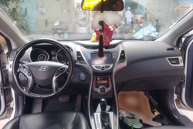 Used Hyundai Elantra (5th Generation / Langdong) 2012 1.6L Automatic Prestige Model
