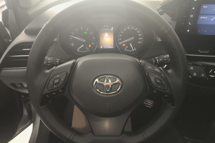 Used Toyota IZOA 2021 2.0L Enjoy Edition