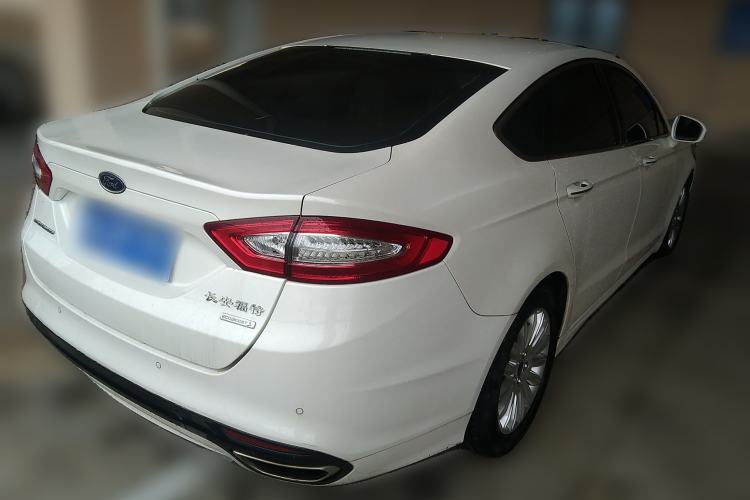Used Ford Mondeo 2013 2.0L GTDi 200 Fashion Edition Rear Right 45 Deg