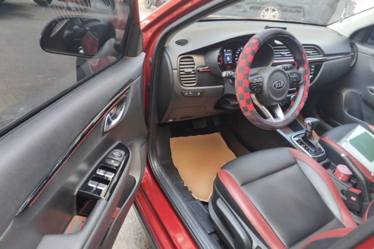 Used Kia KX Cross 2017 1.4L AT GLS