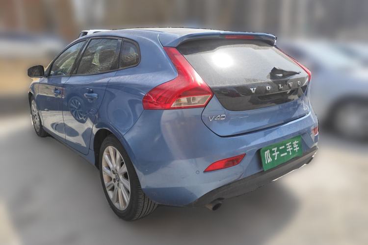 Used Volvo V40 2015 1.6T Zhiyi Edition
