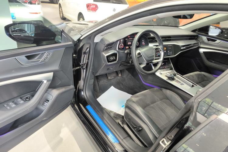 Used Audi A7L 2024 45 TFSI Luxury Edition
