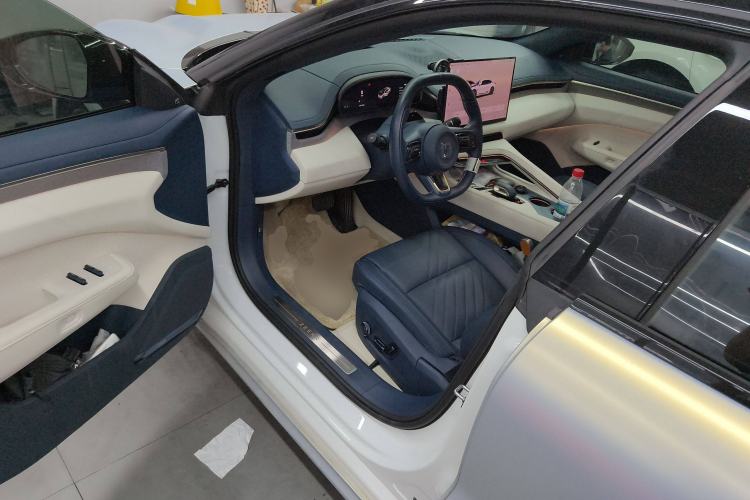 Used Zeekr 001 2024 WE Edition 95 kWh All-Wheel Drive Driver Seat