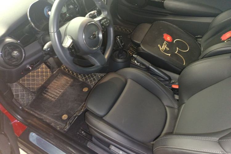 Used MINI 2022 1.5T COOPER Classic Edition
