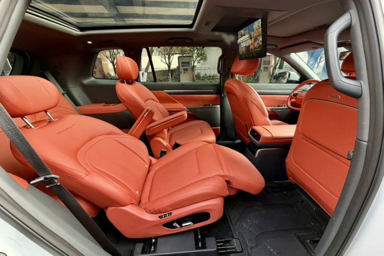 Used Dongfeng eπ eπ008 2024 636Max All-Electric Version 6 Seats Interior 4