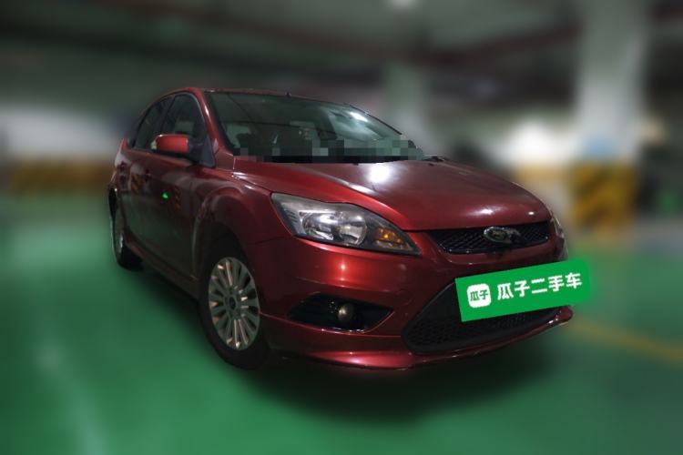 Used Ford Focus 2013 Hatchback Classic 1.8L Manual Fashion Edition Front Right 45 Deg