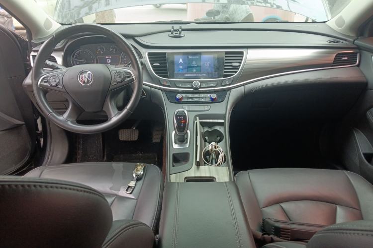 Used Buick LaCrosse 2022 552T Luxury Version Center Console