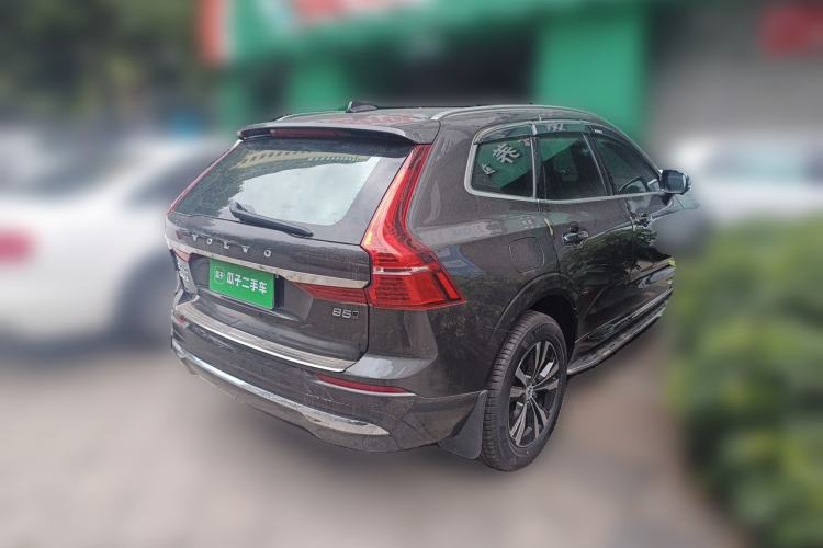 Used Volvo XC60 2023 B5 4x4 Smart Luxury Edition
