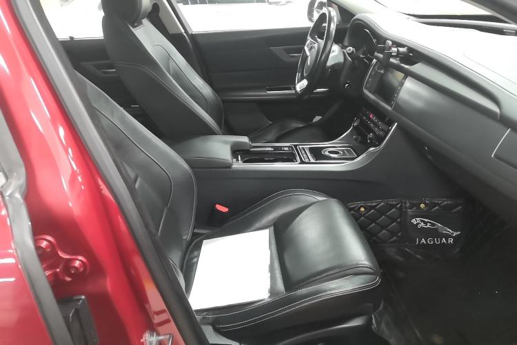 Used Jaguar XF 2016 XF 3.0 SC Two-Wheel-Drive Luxury Edition
