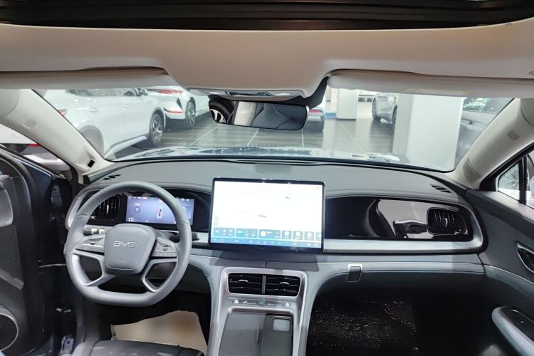 Used BYD Sealion 07 DM-i 2025 150 Flagship+ Edition Center Console