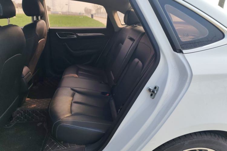 Used Roewe i6 2020 PLUS 1.6L Manual 4G Connect Glory Flagship Edition