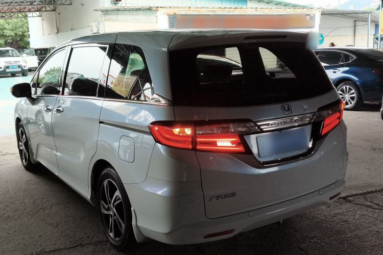 Used Honda Odyssey 2017 2.4L Luxury Edition Exterior 2