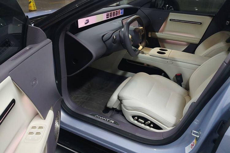 Used Avatr 06 2025 Max All-Electric Version
