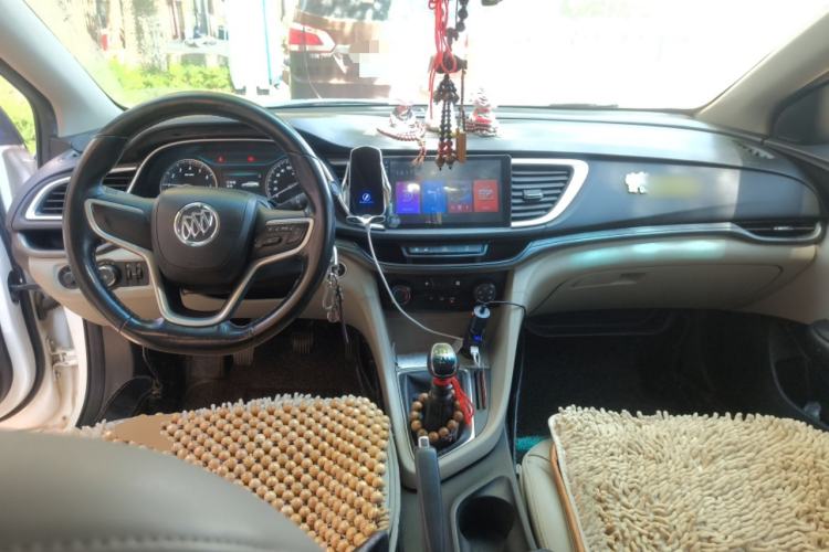 Used Buick GT 2018 15T Manual Elite Version China V Standard Center Console