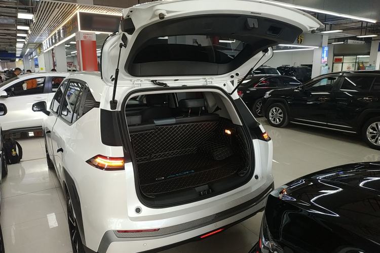 Used AION Y 2023 Younger Star Edition