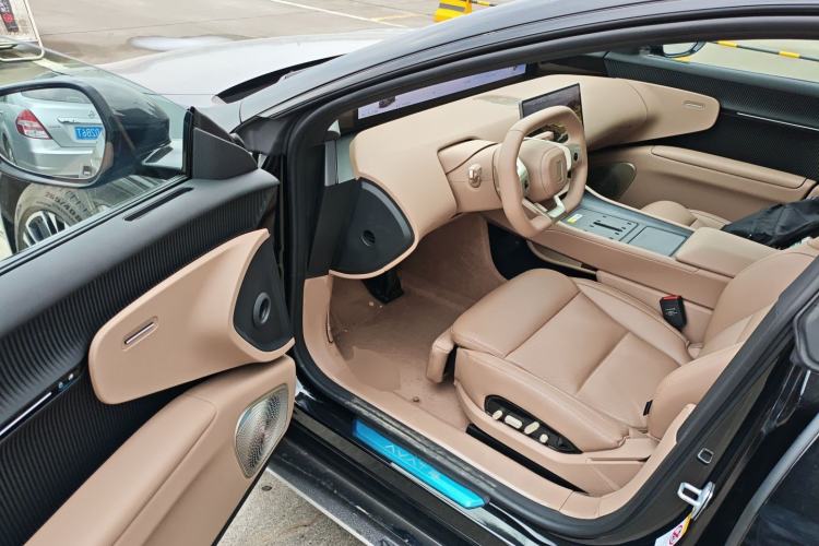 Used Avatr 12 2025 Updated Ultra All-Electric Four-Wheel Drive Driver Seat