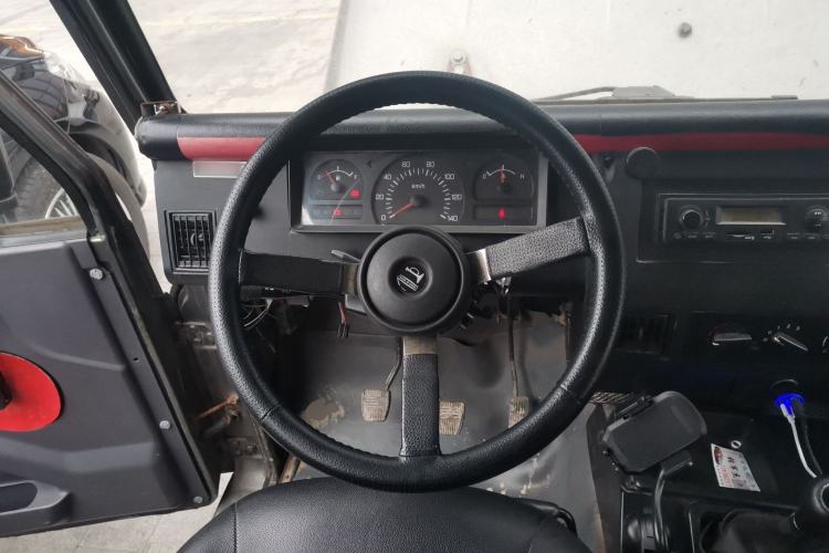 Used BAW 212 Classic 2016 2.0L Van Four-wheel Drive Luxury Version China IV
