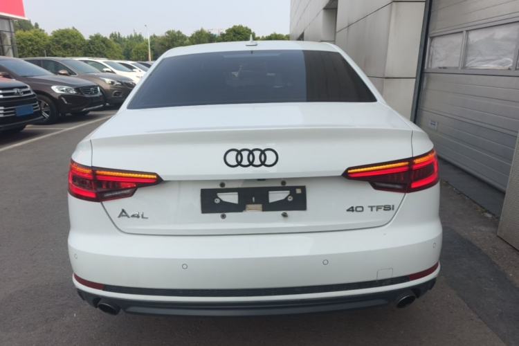 Used Audi A4L 2018 30th Anniversary Edition 40 TFSI Fashion Model
