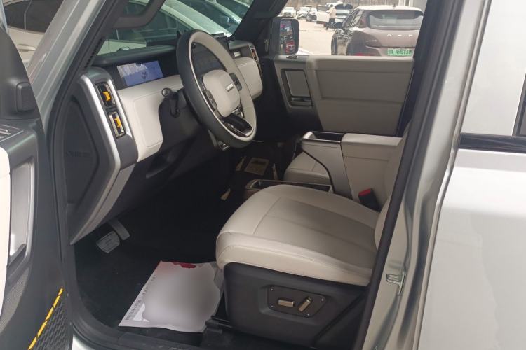 Used iCAR V23 2025 501 Four-Wheel Drive Advanced Version