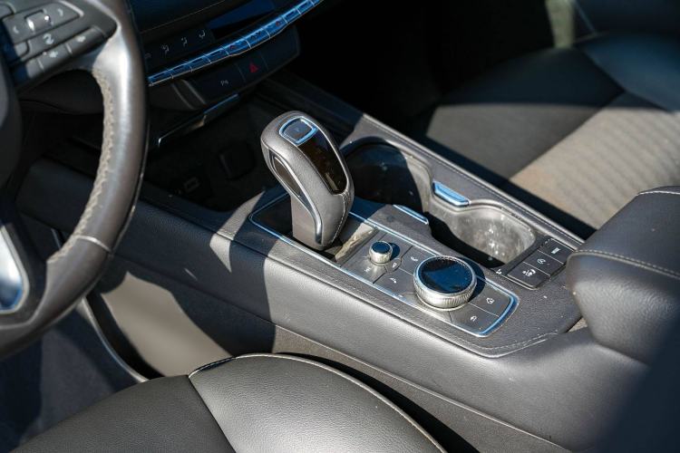 Used Cadillac XT4 2018 28T Two-Wheel Drive Tech Version