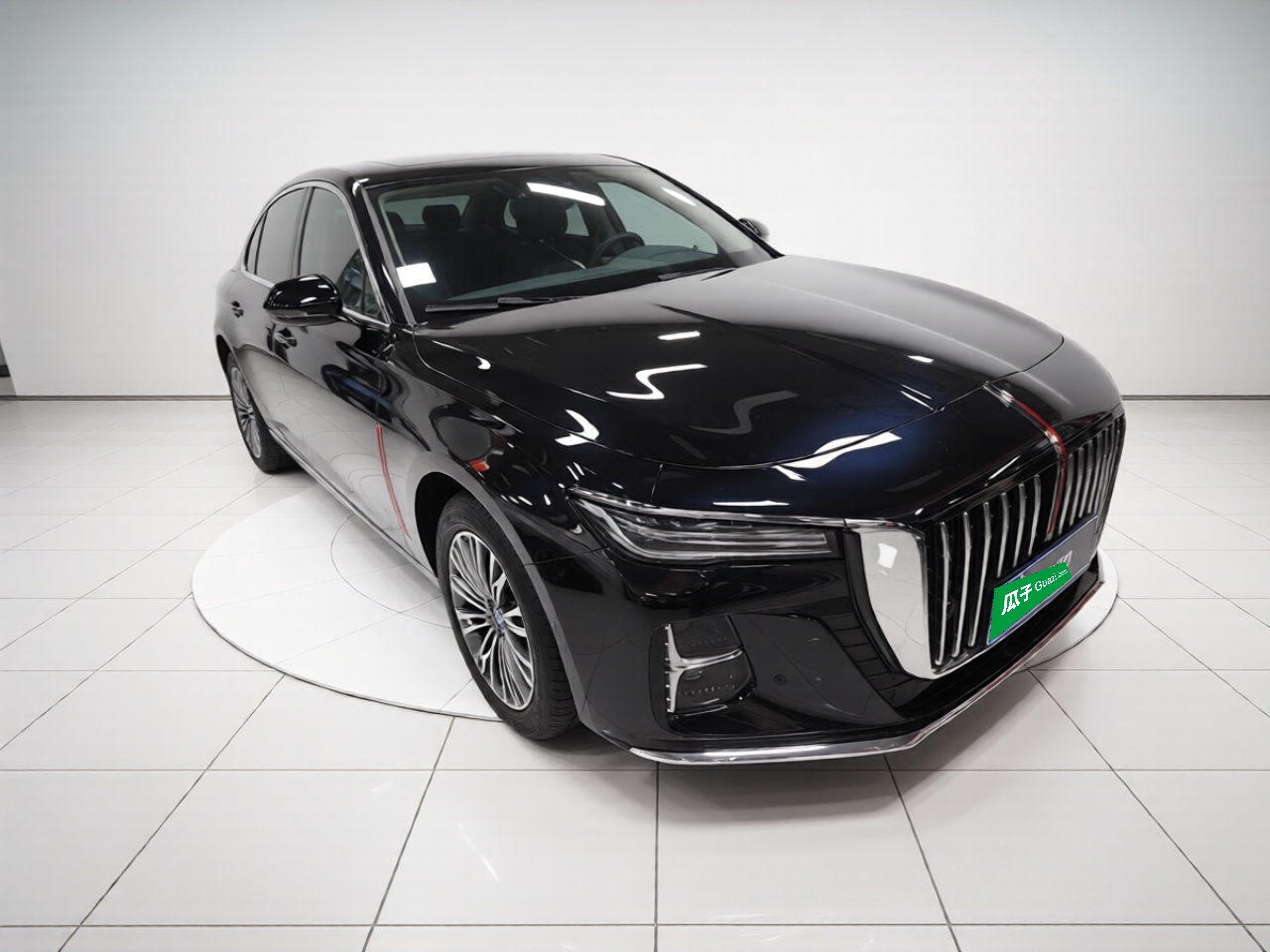 Hongqi H5 2024 2.0T Automatic Smart Connect Flagship Edition - Chinese Trim Xiang — снимка 3