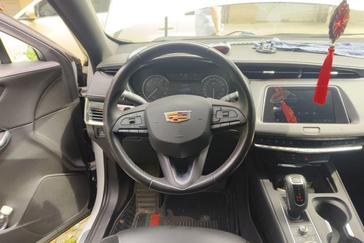 Used Cadillac XT4 2018 28T Two-Wheel Drive Tech Version
