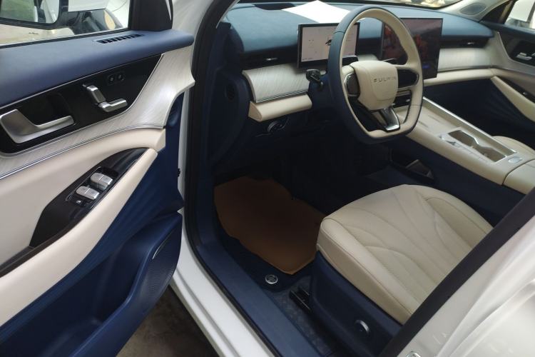 Used Chery Fengyun T9 2024 120 Long-Range Flagship Version 7 Seats Ternary Lithium
