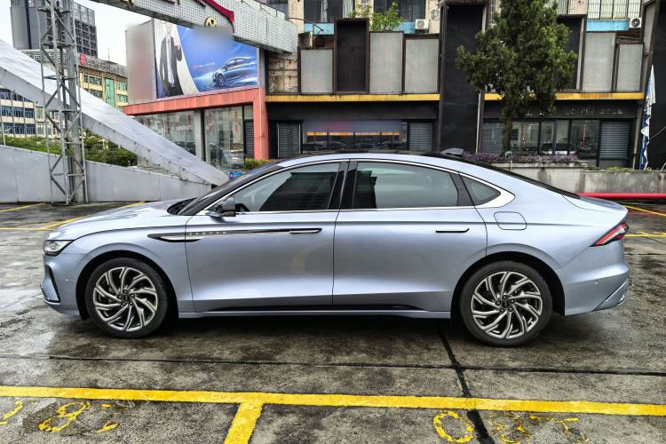 Used Lincoln Z 2022 iXiang Zunyi Edition
