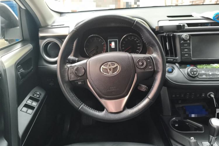 Used Toyota RAV4 2016 2.0L CVT 4x4 New Edition China V Standard
