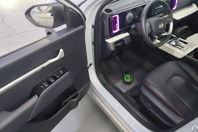 Used Hyundai ix35 2023 Musso 2.0L Flagship Edition TOP Driver Seat