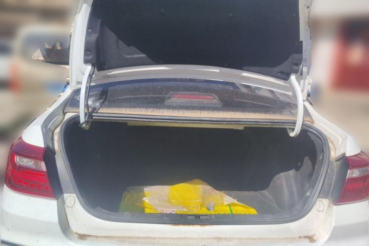 Used Geely Auto Vision 2019 Upgraded Model 1.5L Manual Luxury Version China VI Standard